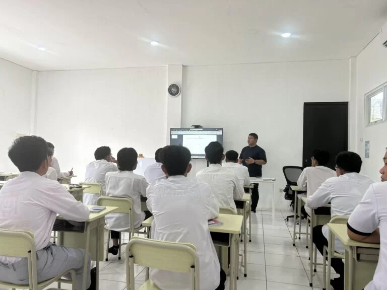 アルビーメソッド｜理論と実践を同時に学ぶ独自の日本語教育メソッド